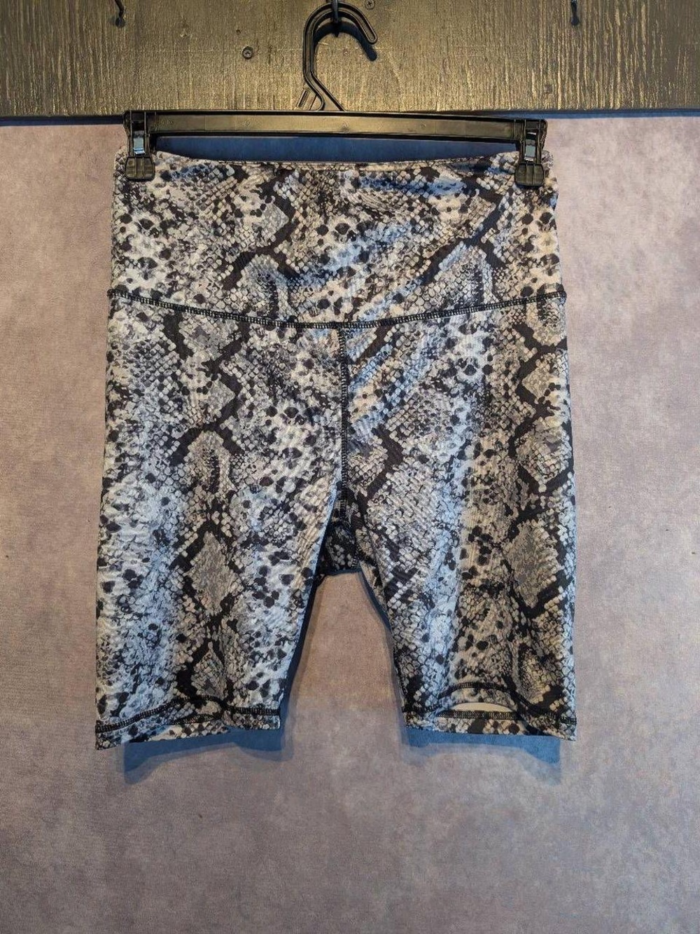 Women's Snake-Print High-Waist Bike Shorts - Gray